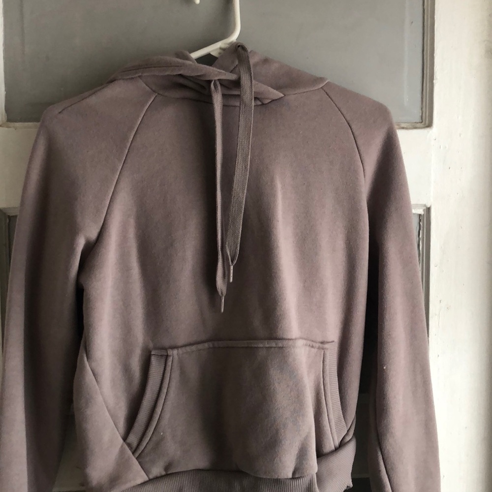 All the clothes I’m selling havent been worn!